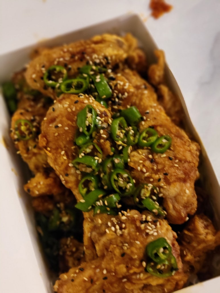 엄마산딸기치킨 이미지