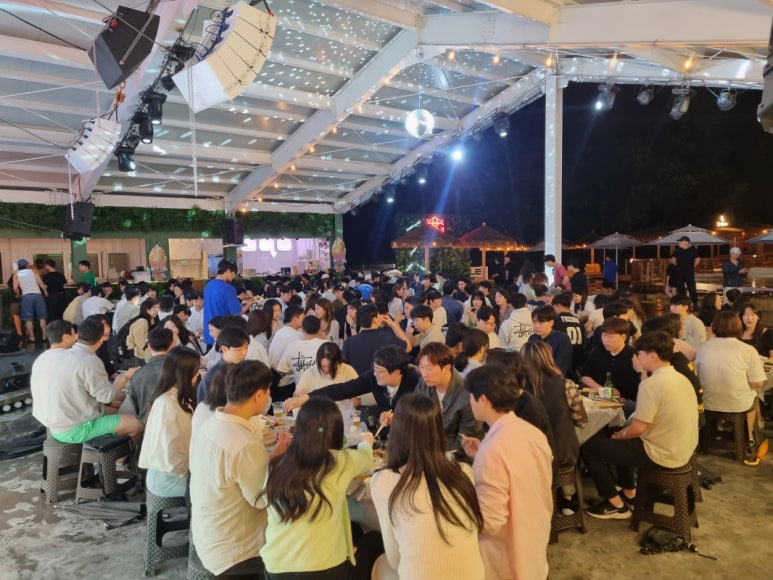 템플 온더 비치 이미지