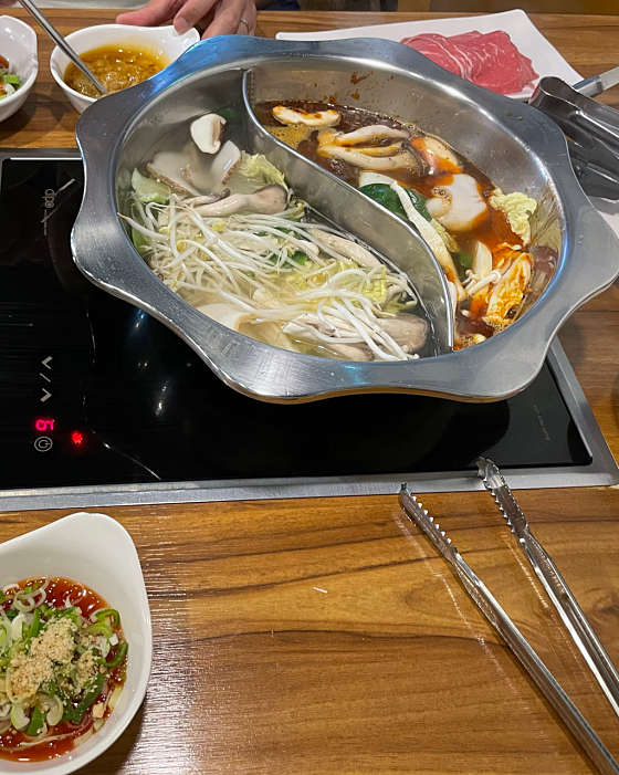 대홍 훠궈 샤브샤브 이미지