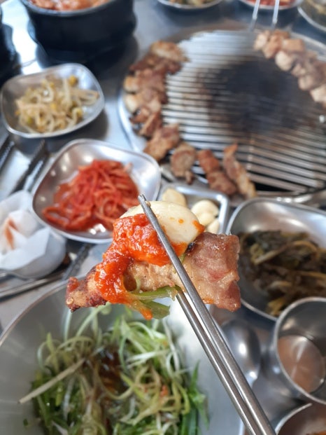 흑돈퍼주는집 이미지