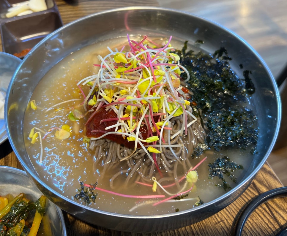 본가중앙탑막국수 이미지