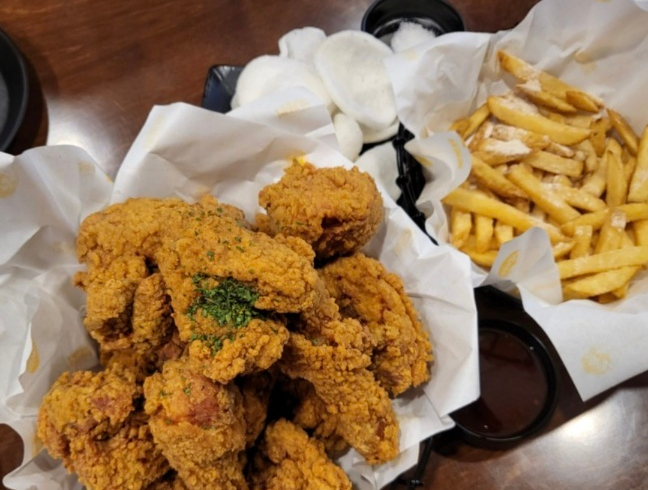 쌀통닭수원 이미지
