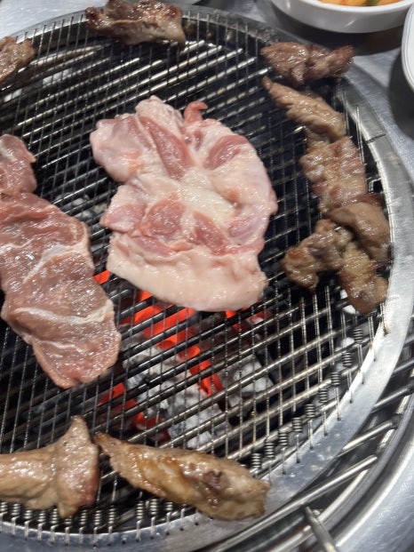 숯불뒷고기 이미지