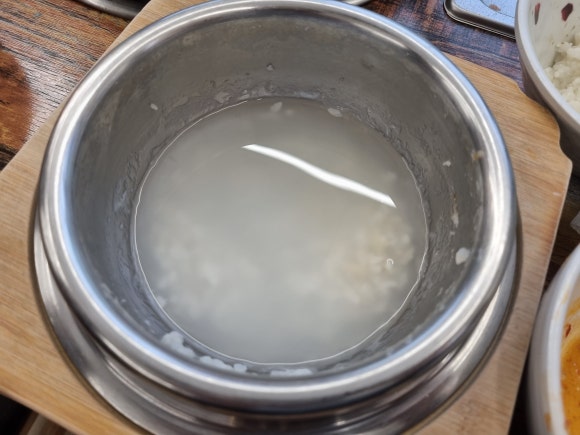 옛날돼지찌개철판구이 이미지