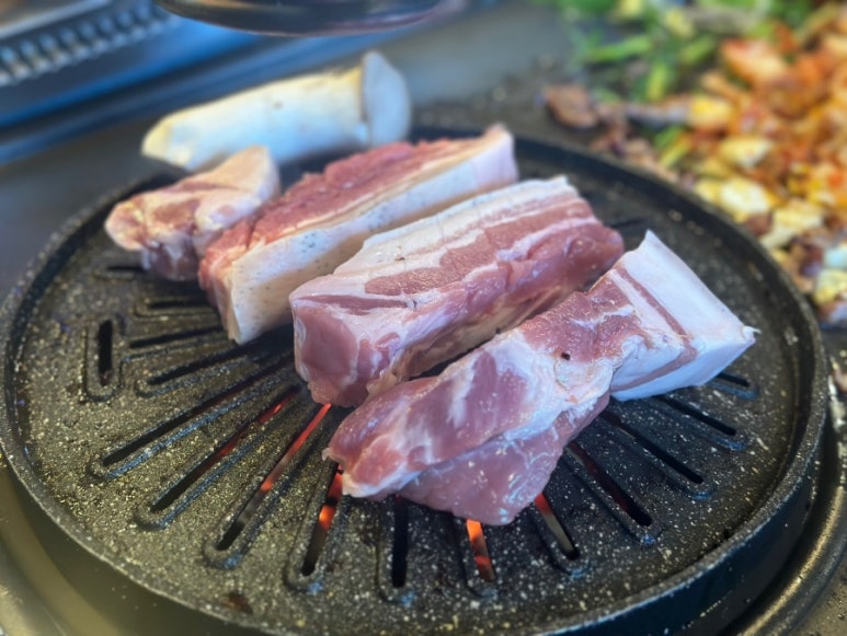 화돌 이미지