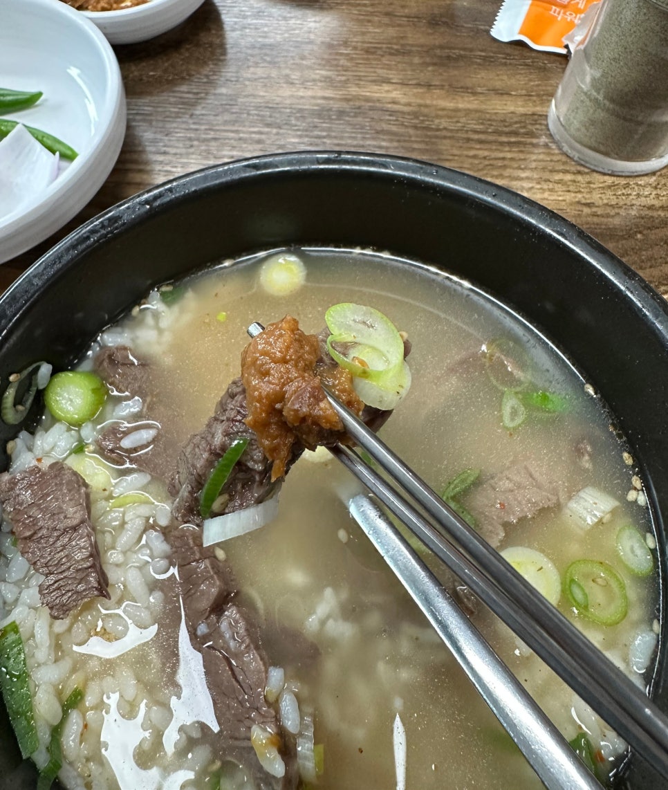 나주곰탕 기와집 이미지