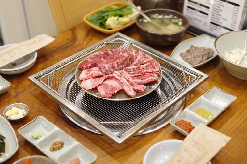 한우일번지X규이치 이미지