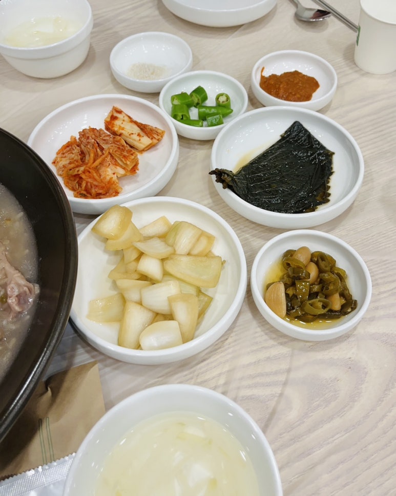 해조톳오리누룽지백숙 이미지