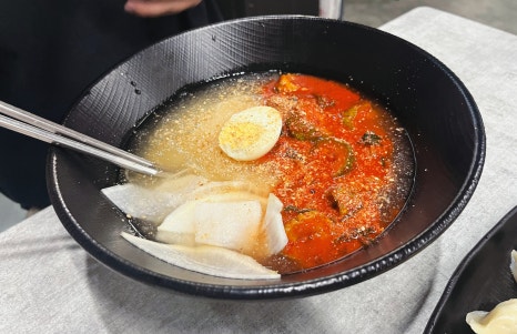 넝쿨째오이소박이냉국수 이미지