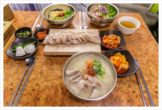 사랑고기국수 이미지