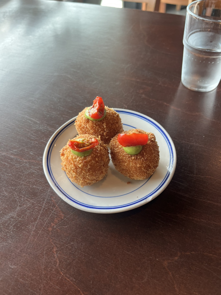 지영미트 이미지