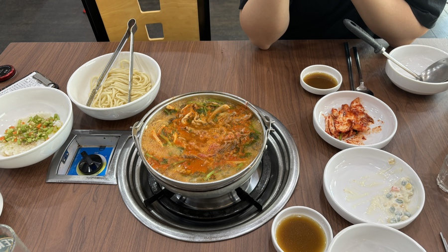고수경샤브칼국수 이미지