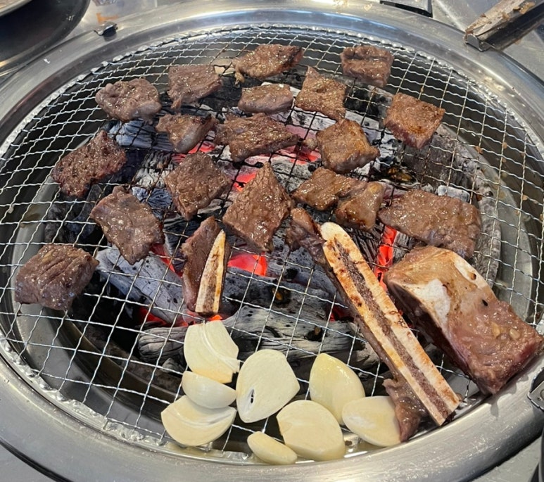 돌계단낙원숯불갈비 이미지