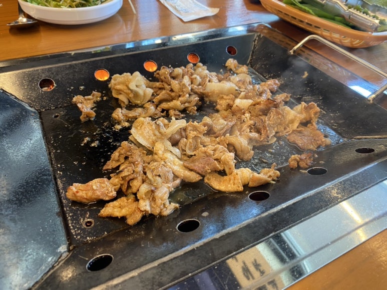 반달연탄석쇠불고기 이미지