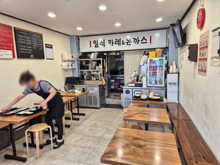 레인보우돈가스 이미지