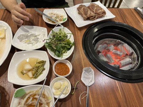 백두산숯불왕갈비 이미지