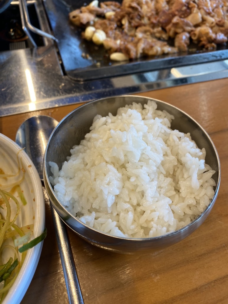반달연탄석쇠불고기 이미지