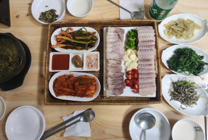 고향집홍어 이미지
