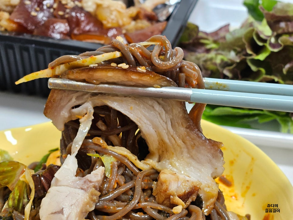 온돈족발 이미지