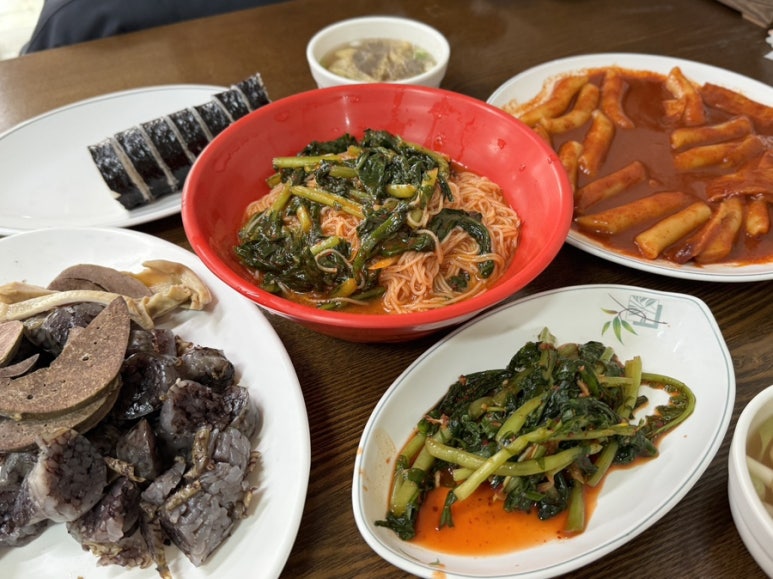 돼지네분식 이미지