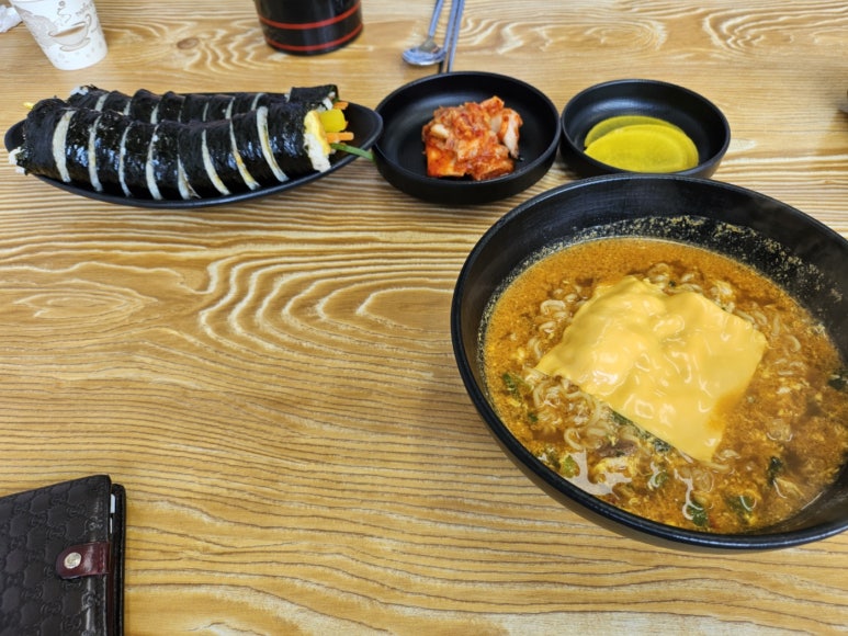 마루김밥국수 이미지