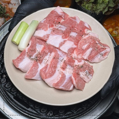 강씨목삼 이미지