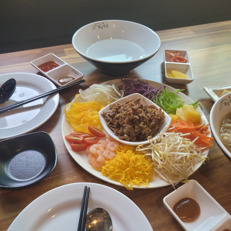 월남선생합정역점 이미지