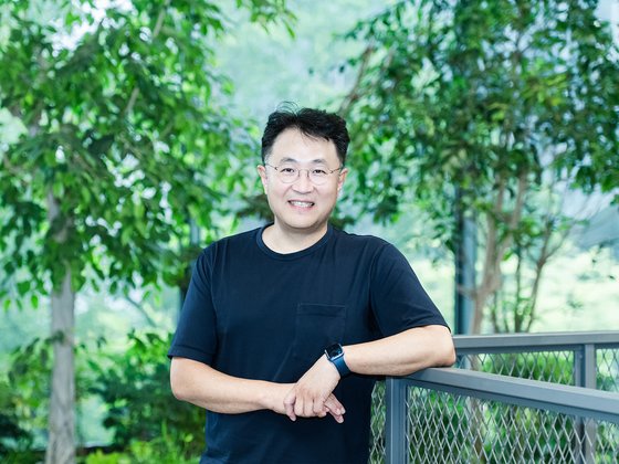에그이즈커밍 이미지