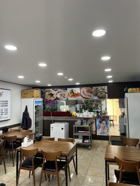 삐뚤이칼국수 이미지