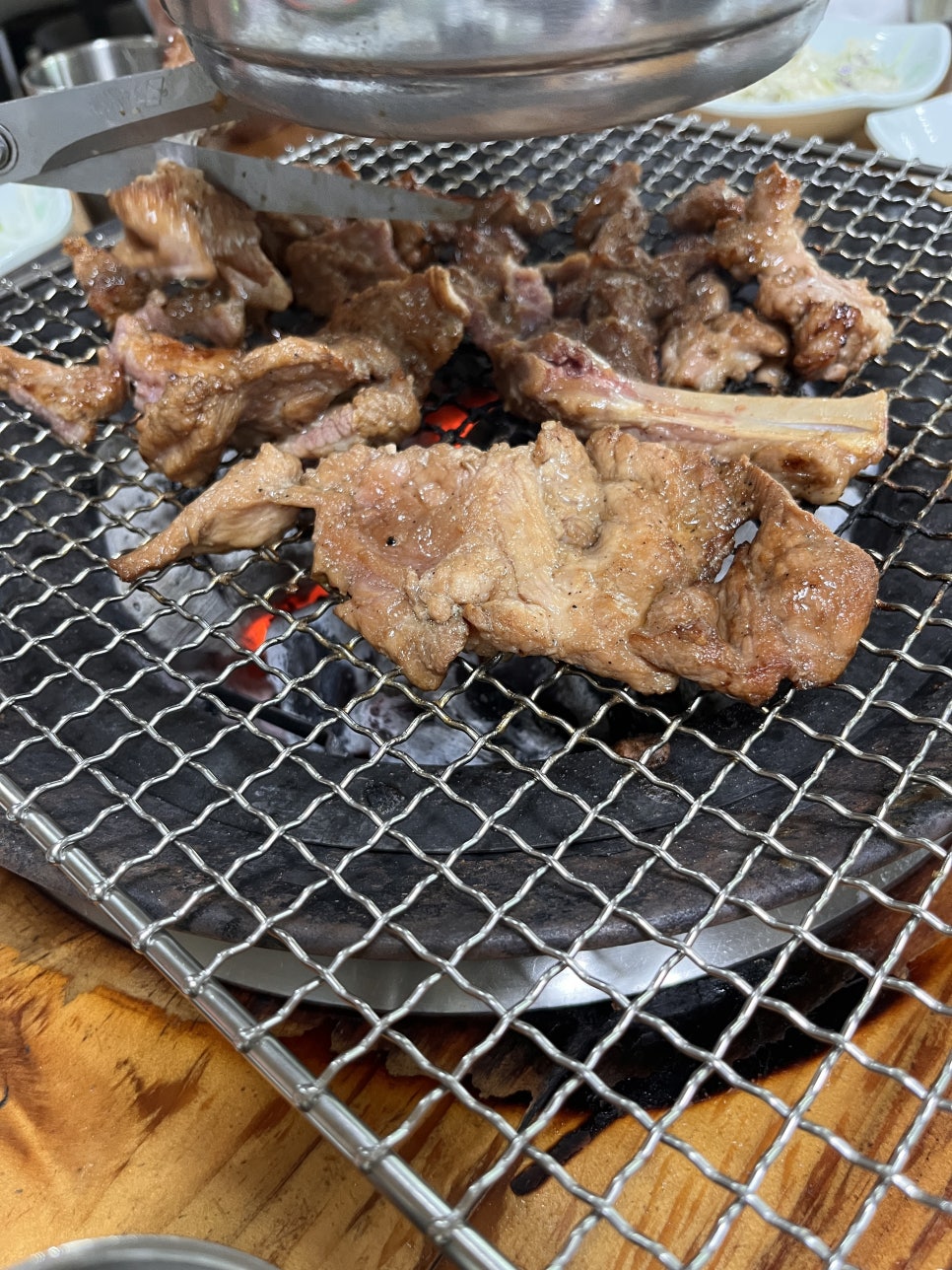 팔뚝갈비 이미지