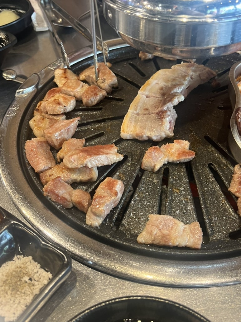 간판없는고기집 이미지
