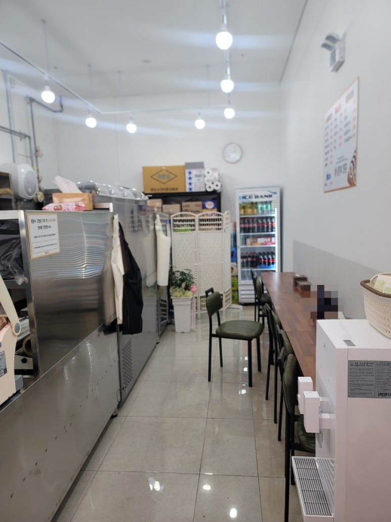 뚱뚱이김밥 이미지