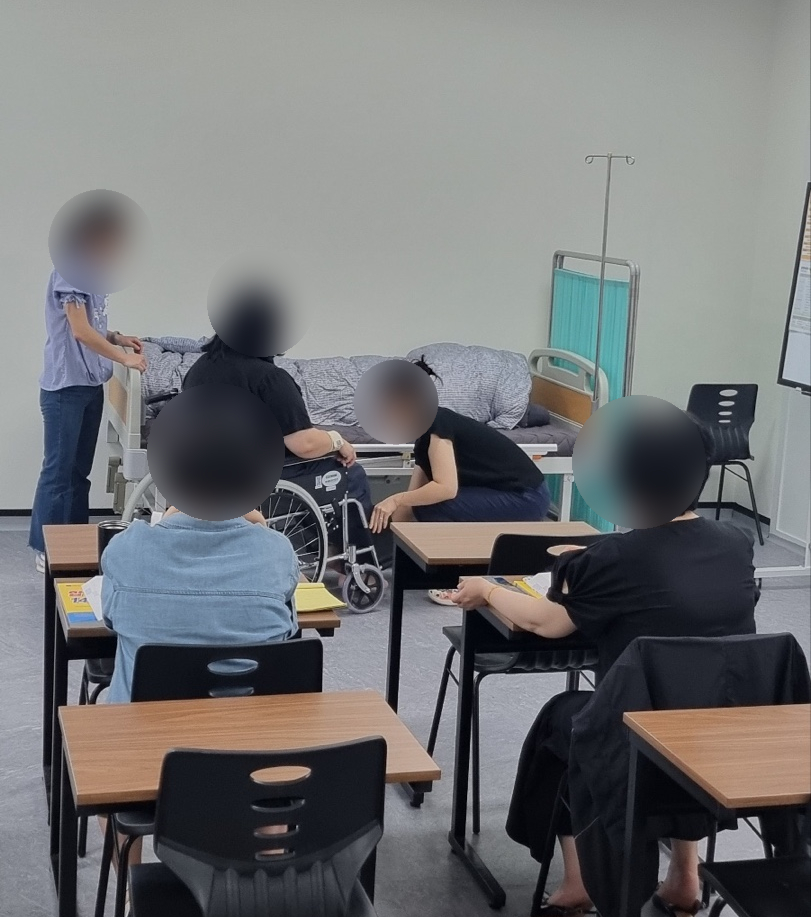 룰루시흥요양보호사교육원 이미지