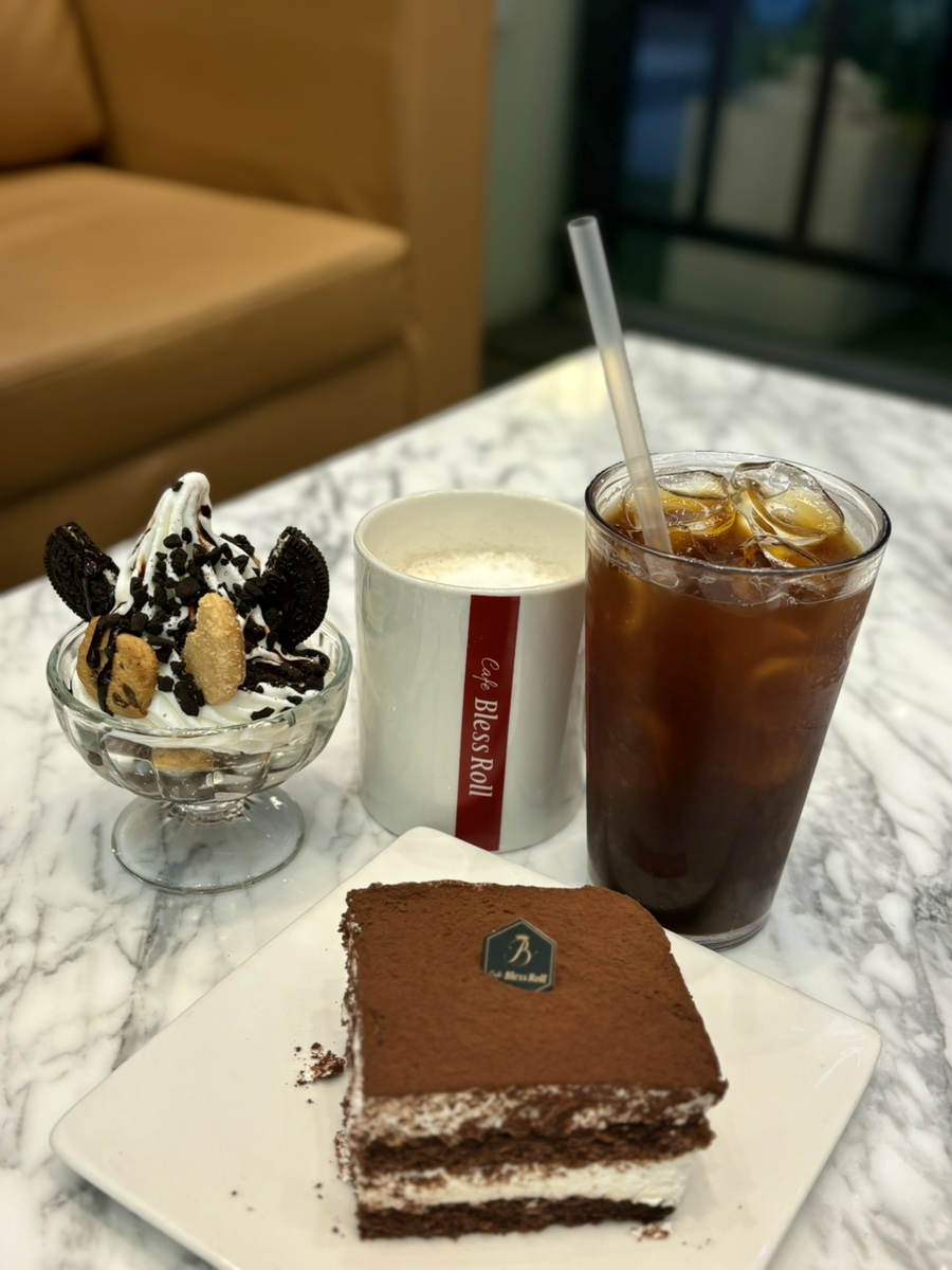 카페 블레스롤 강남논현점 이미지