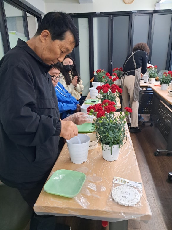꼼지락아뜰리에 이미지