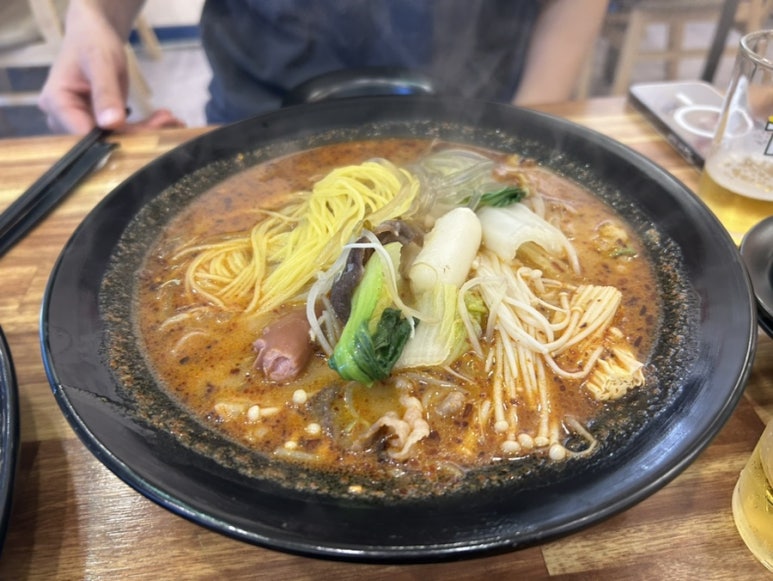 더홍마라탕 이미지