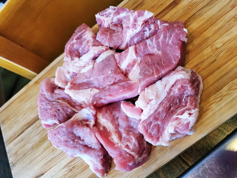 걸포숯불주먹고기 이미지