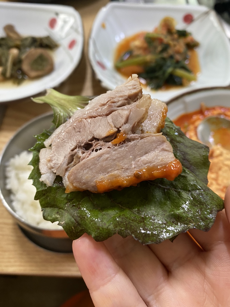 김옥자흑두부보쌈 이미지