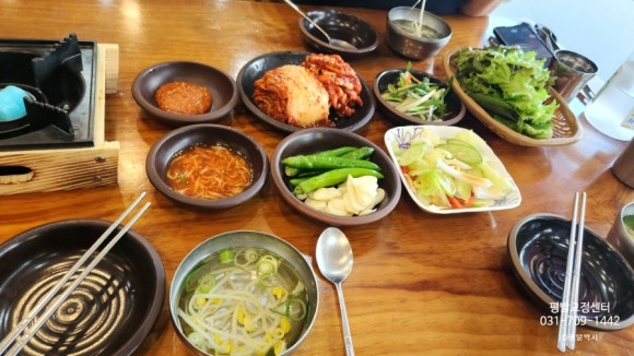 농부의 가마솥족발 이미지