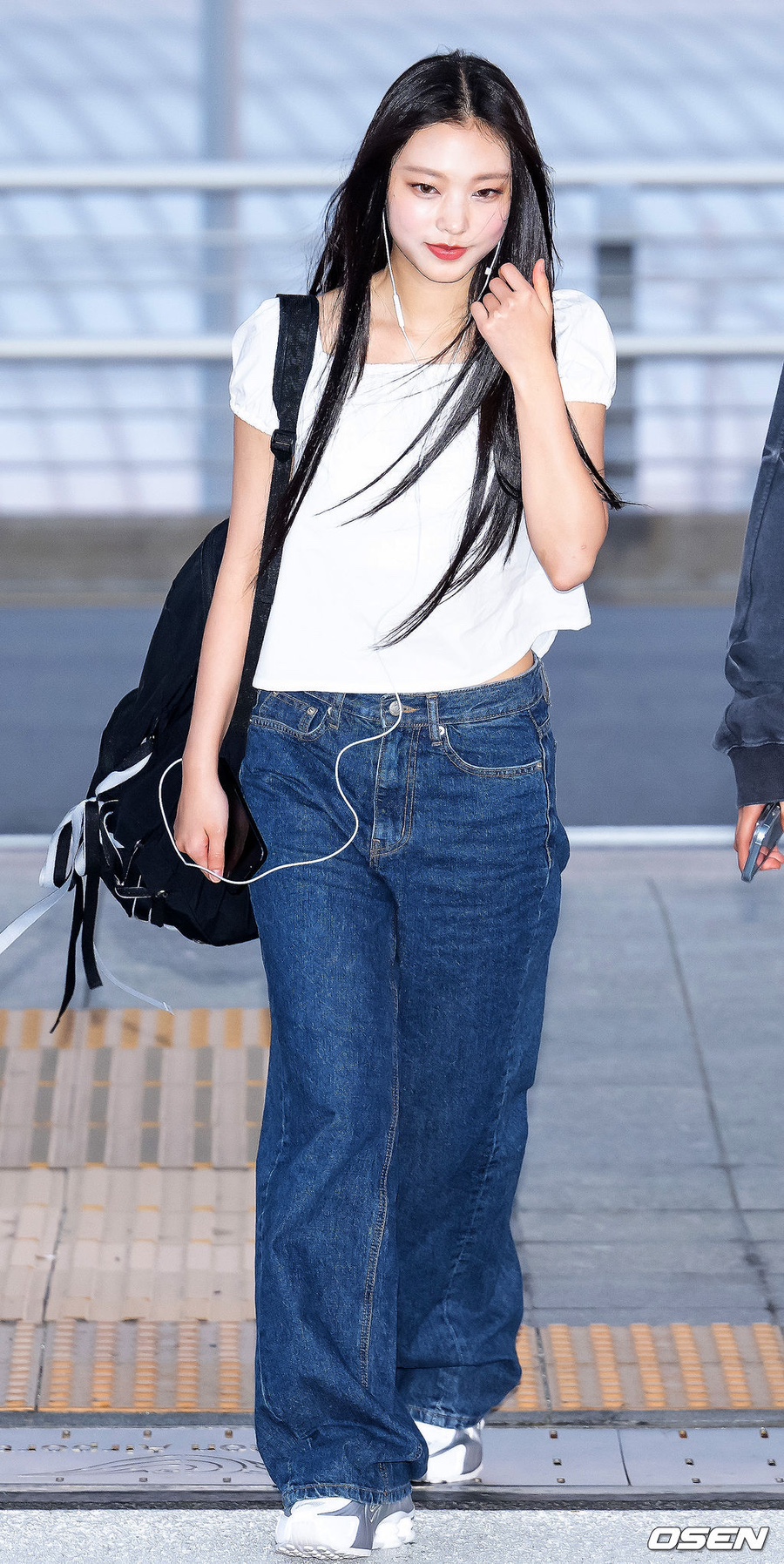 민지로운 이미지