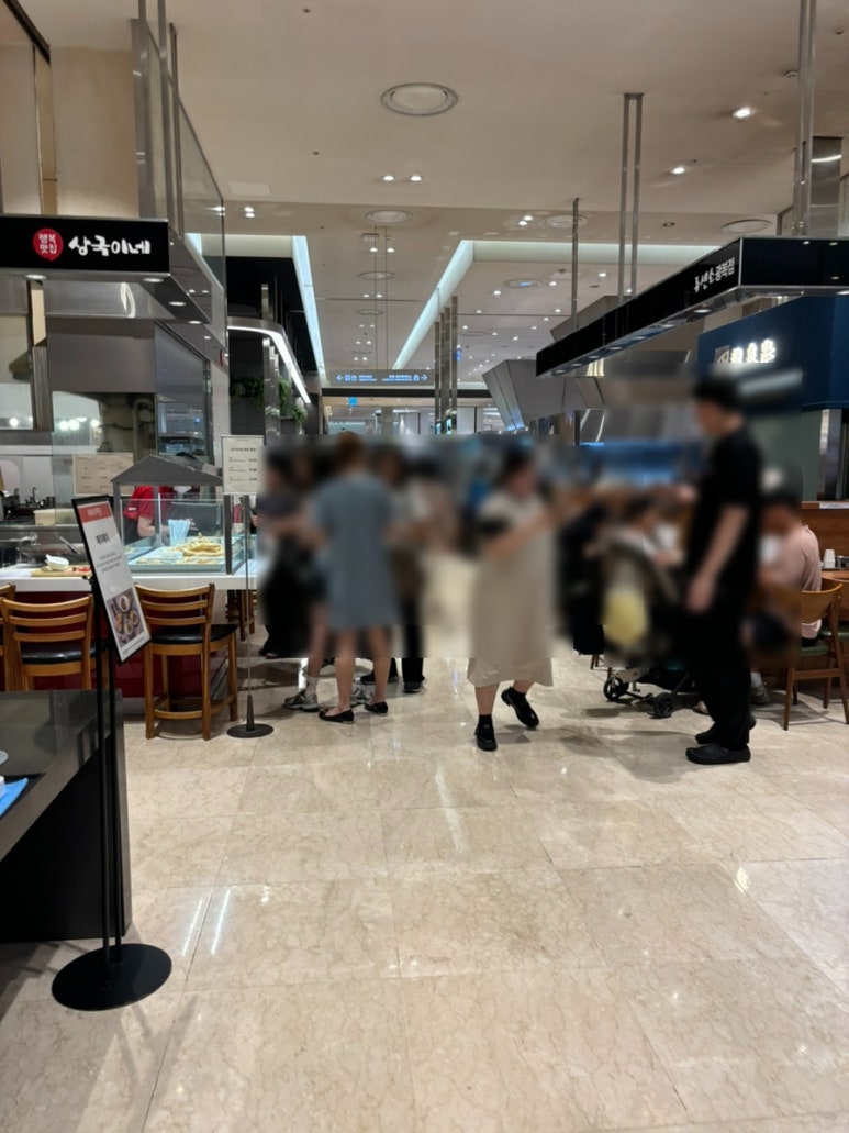 로카보어테이블 광복점 이미지