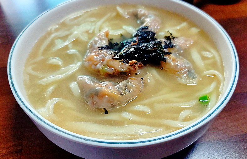소문난 사골 손 칼국수 이미지