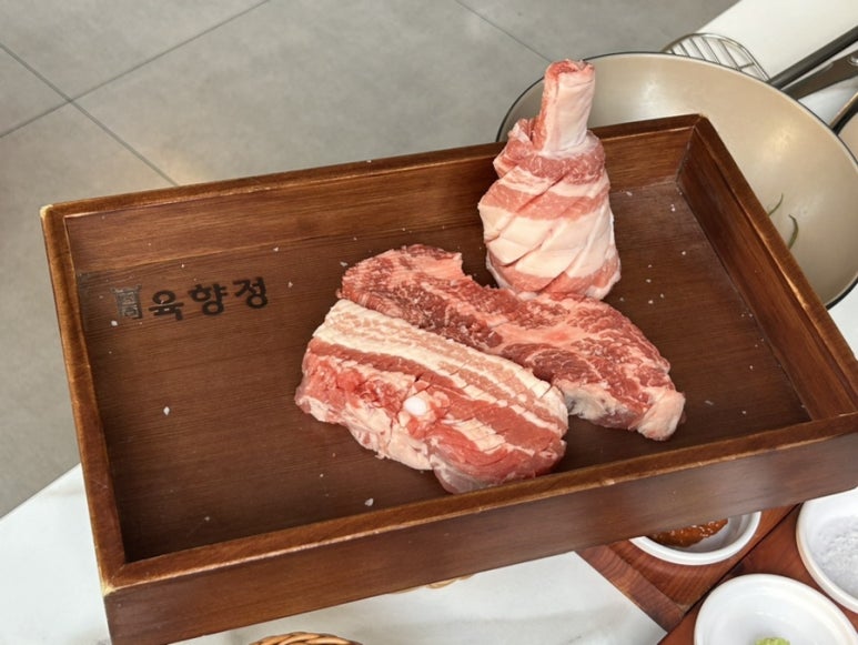 육향정 평택소사벌점 이미지