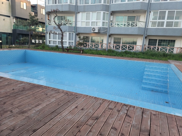제주도메모리아풀빌라가족펜션 이미지