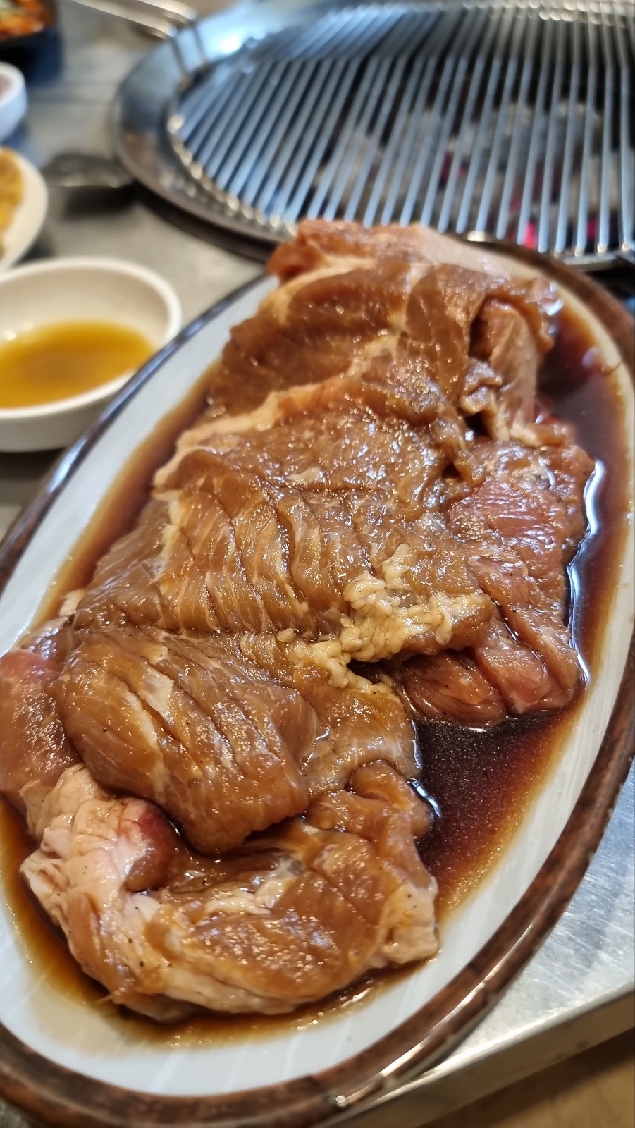 홍돼지 이미지