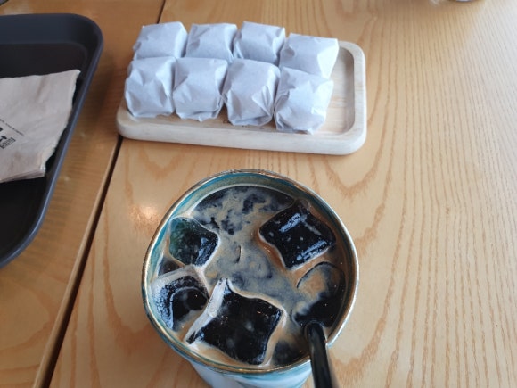 호밀호두&커피 이미지