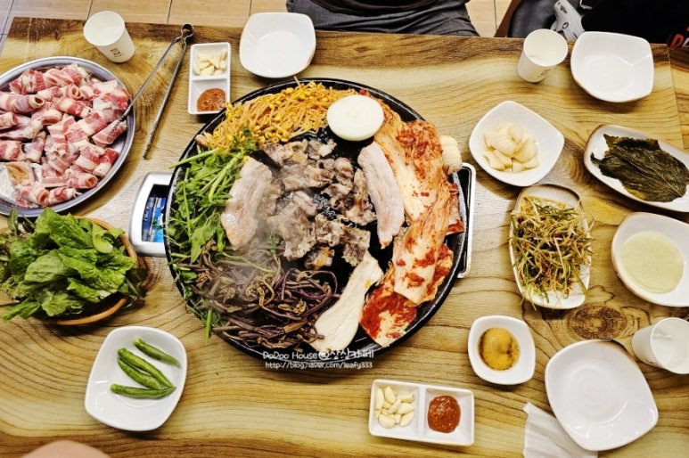 교하솥뚜껑삼겹살 이미지