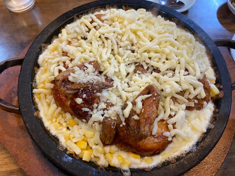 참나무숯불통닭 이미지
