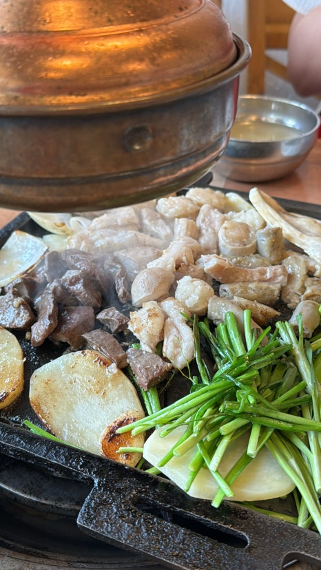 원조돌곱창집 이미지