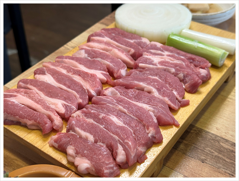 먹보생고기 이미지